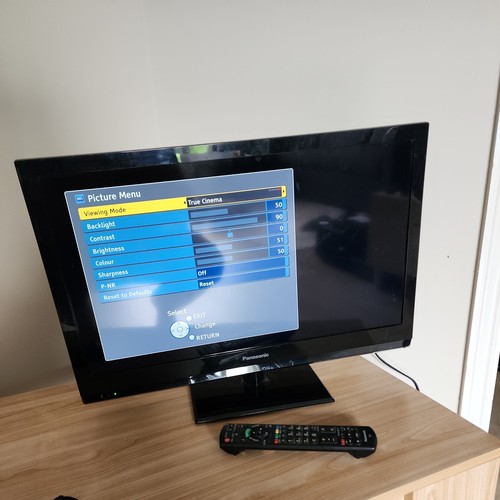 Panasonic l24xm6b lcd - tx-l24xm6b, 24"